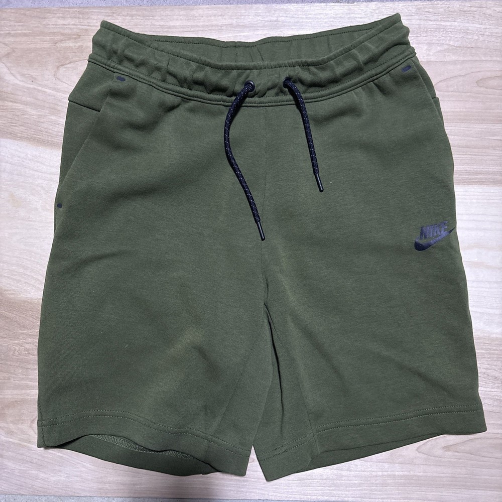 Nike Sportswear Tech Fleece Men’s Size XS Neutral Olive Black Lifestyle Shorts