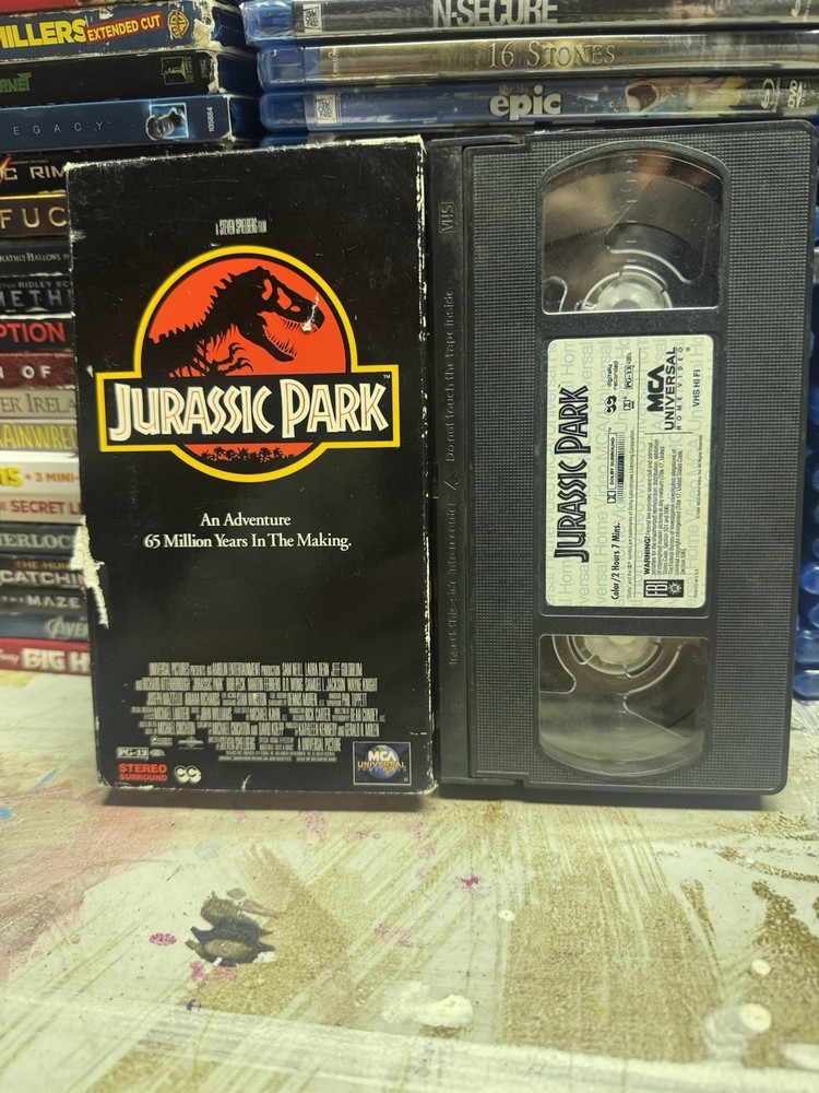 Jurassic Park by Steven Spielberg (VHS, 1993) Sam Neill Jeff Goldblum Laura Dern