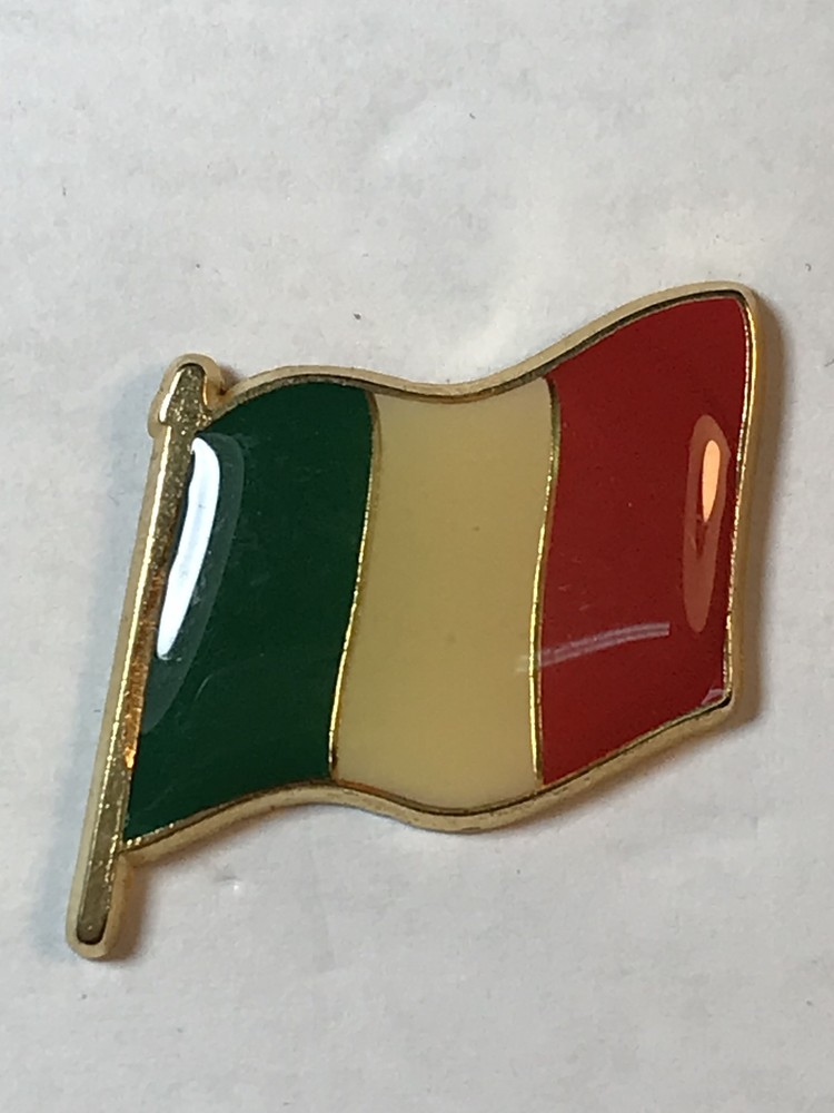 Italy Flag Pin Badge for National Pride
