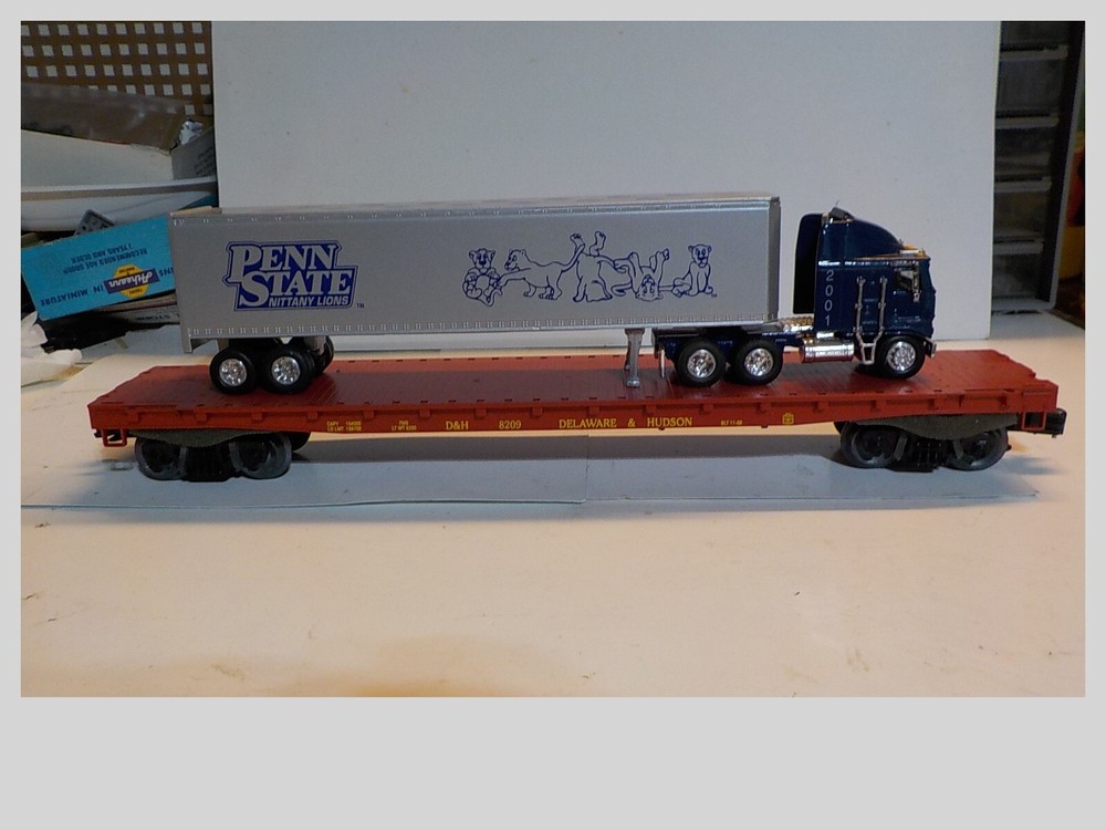 O SCALE WEAVER FLAT CAR TRAILER TRAIN 3 RAIL  PENN STATE TRACTOR TRAILER 2001