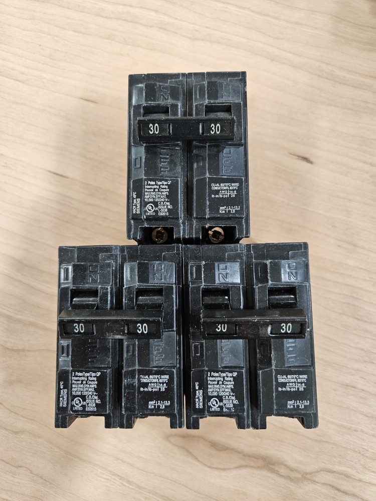 3 Pack Siemens Q230 2 Pole 30 Amp 120/240V Type QP Plug On Circuit Breaker NEW