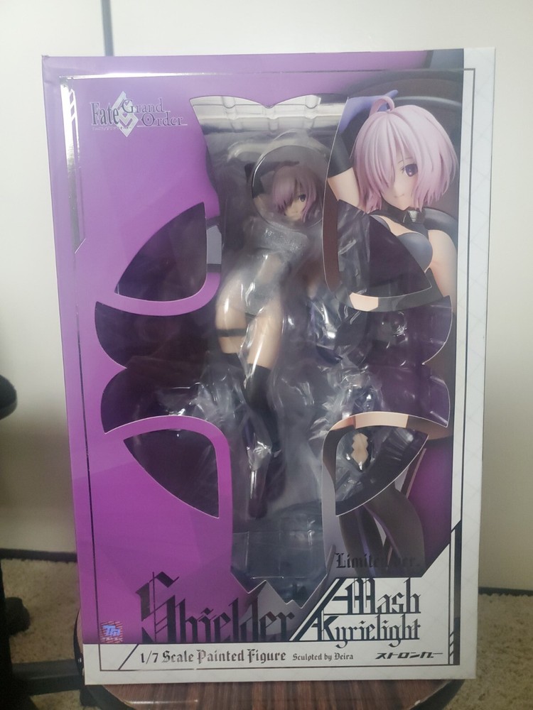 Fate/Grand Order Shielder Mash Kyrielight Limited Ver. 1/7 Scale Painted Figure