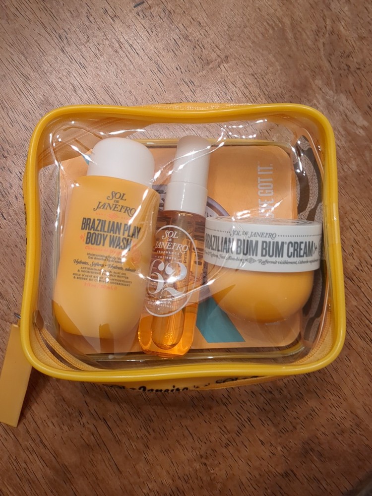 Sol de Janeiro Bum Bum Jet Set Summer Kit with Cream Shower Gel Body Mist