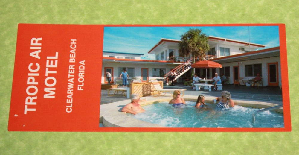 Vintage Souvenir Travel Postcard Tropic Air Motel Clearwater Beach FL