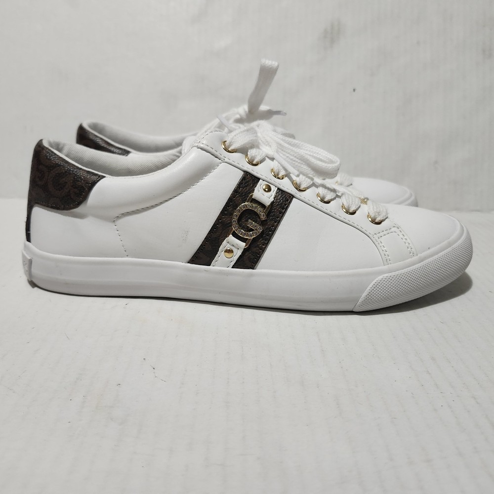 GBG Los Angeles LA White Sneakers Size 8 Guess Womens Shoes