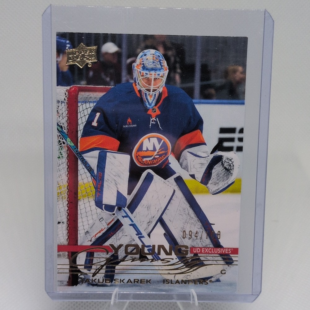 Upper Deck 2025-26 Series 1 Young Guns Exclusives Jakub Skarek #244 /100 Island…
