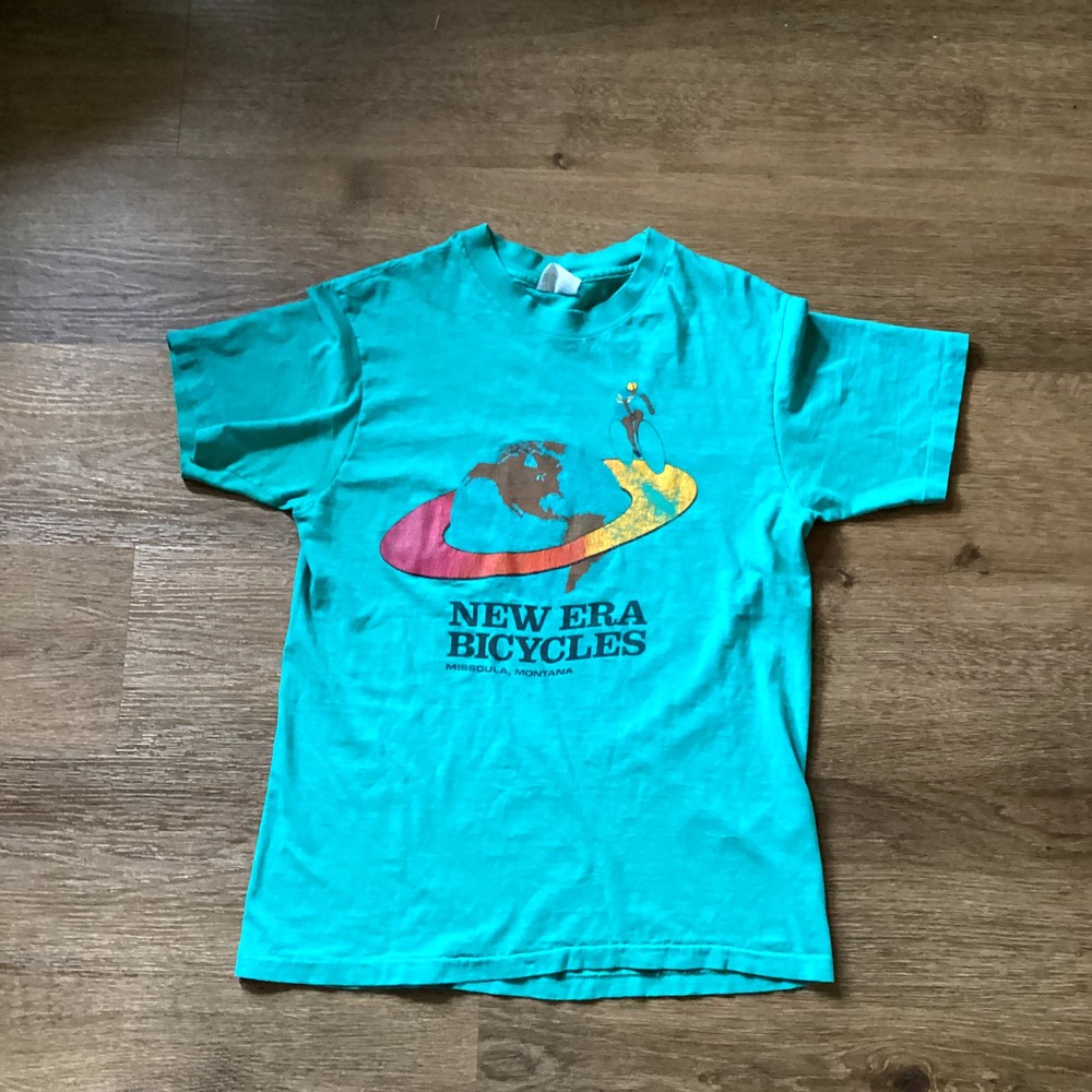 90s Vintage Cycling Graphic Tee Shirt Retro Bike Design