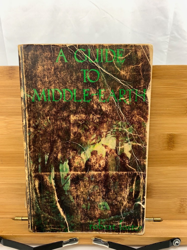 A Guide to Middle Earth by Robert Foster - 1971 1st Edition Lord Rings Book