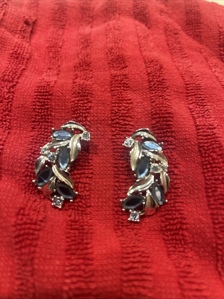 Vintage Sarah Coventry Mid-Century Clip-On Earrings