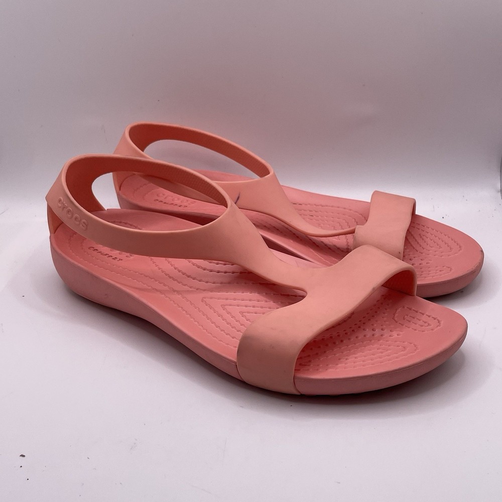 Crocs Serena Sandals Women's Size 7 Pink Open Toe Beach Summer
