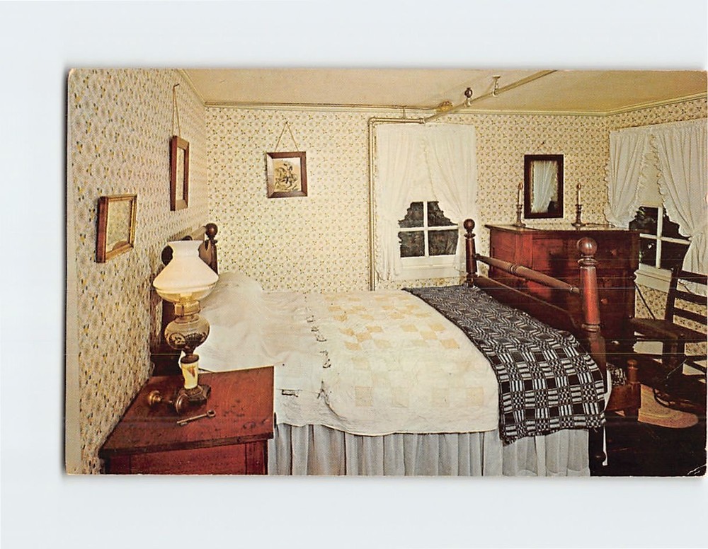 Postcard Tom Sawyer's Room in the Mark Twain Home Hannibal Missouri USA