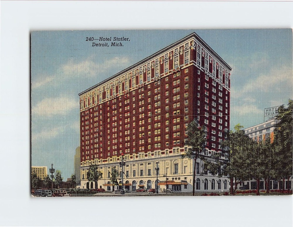 Postcard Hotel Statler Detroit Michigan USA