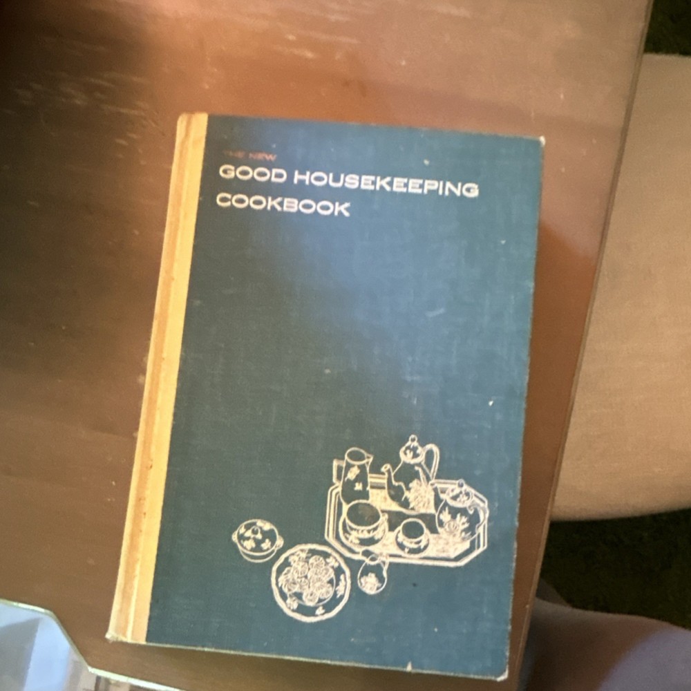 The New Good Housekeeping Cookbook Hardcover by Good Housekeeping Cooking Guide