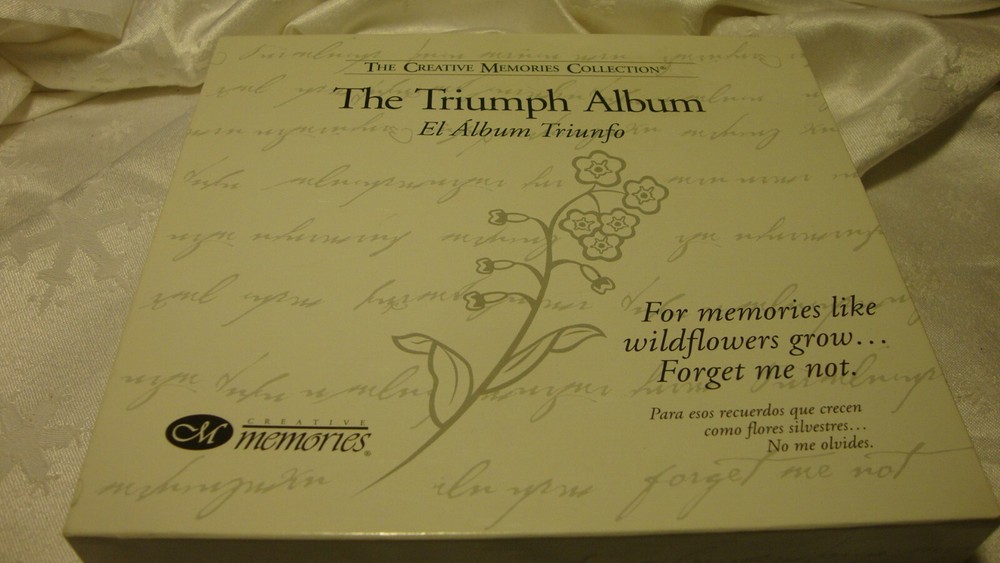 NIB TRIUMPH ALBUM Creative Memories Collection 2003 Acid-Free Scrapbook       W3-image