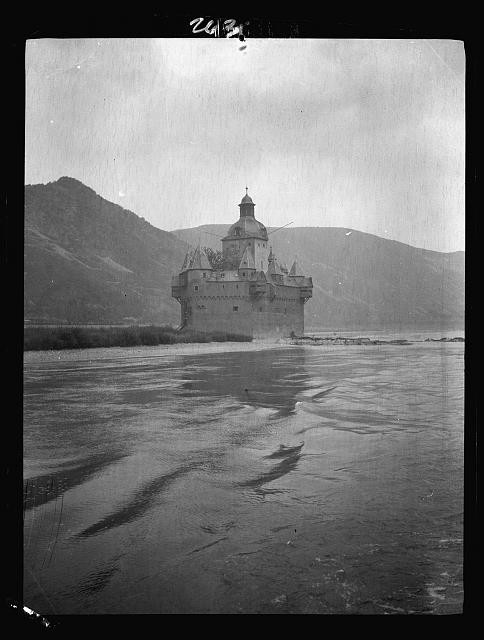 Photo:Europe 1900s River Castle Mountain Travel Views
