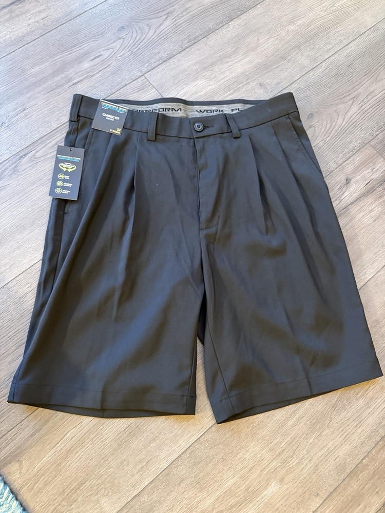 Roundtree & Yorke Size 32 EXPANDER WAISTBAND Black Pleated New Mens Shorts