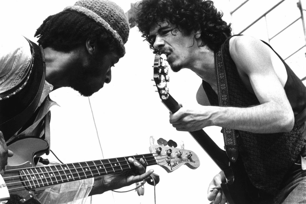 Wall Photo Guitarists David Brown And Carlos Santana During Music And Art Fes...