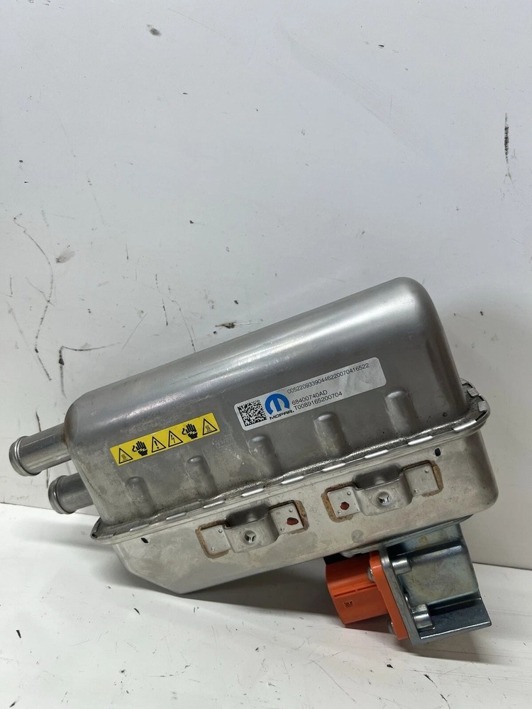 2021-2024 Jeep Grand Cherokee Wrangler Battery Warmer 68400740AD OEM R462