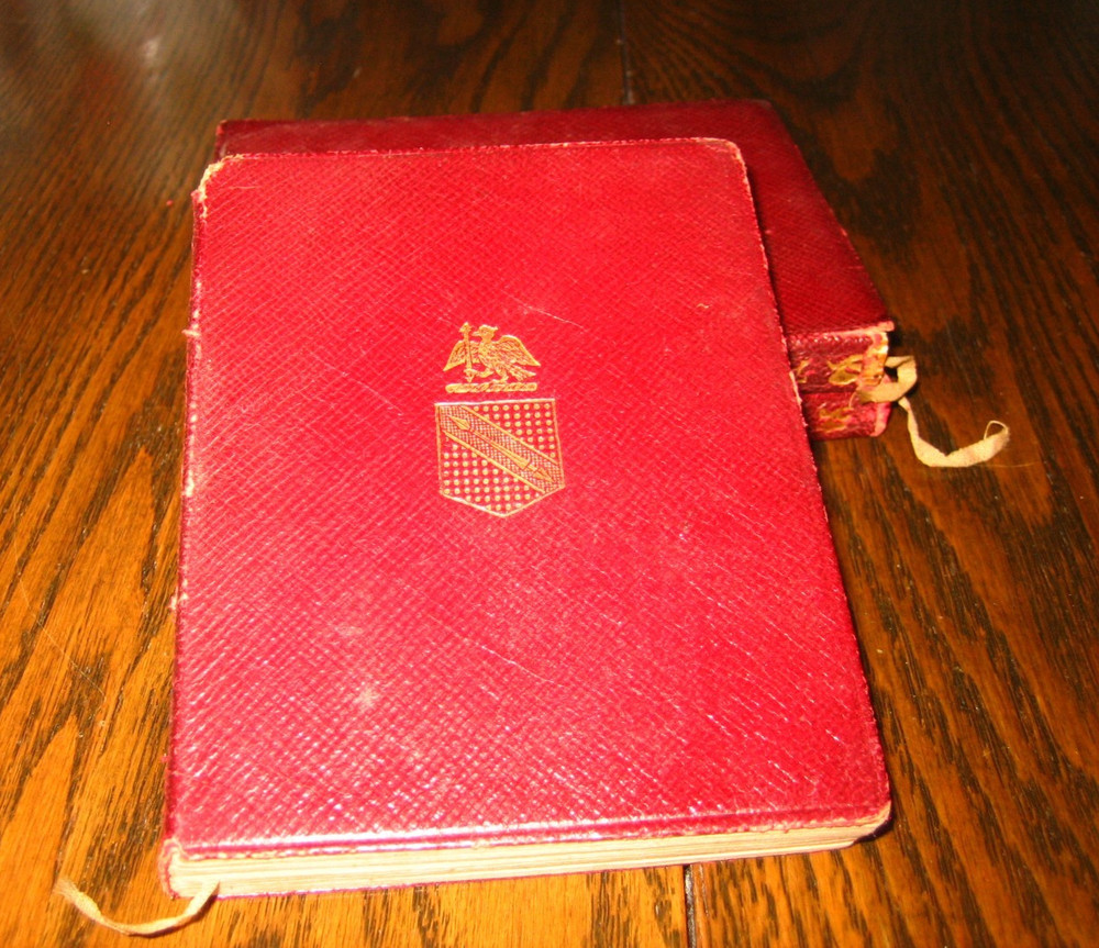 The Temple Shakespeare Hamlet Burgundy Leather 1906 printing JM Dent