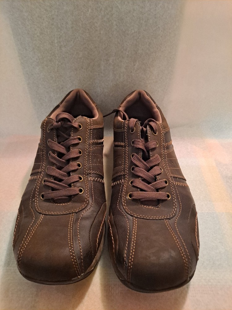 SONOMA mens casual shoes size 11.5 M brown leather upper lace up.