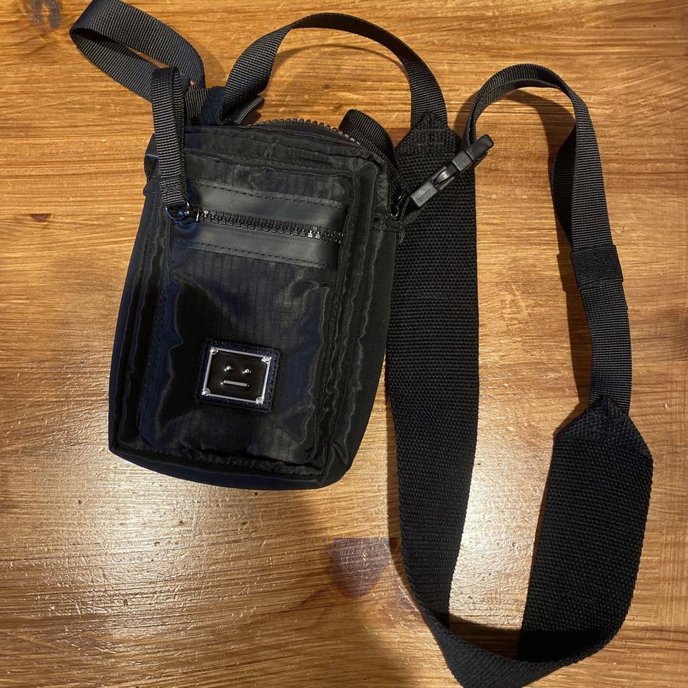Acne Studios Black Nylon Shoulder Bag Sacoche