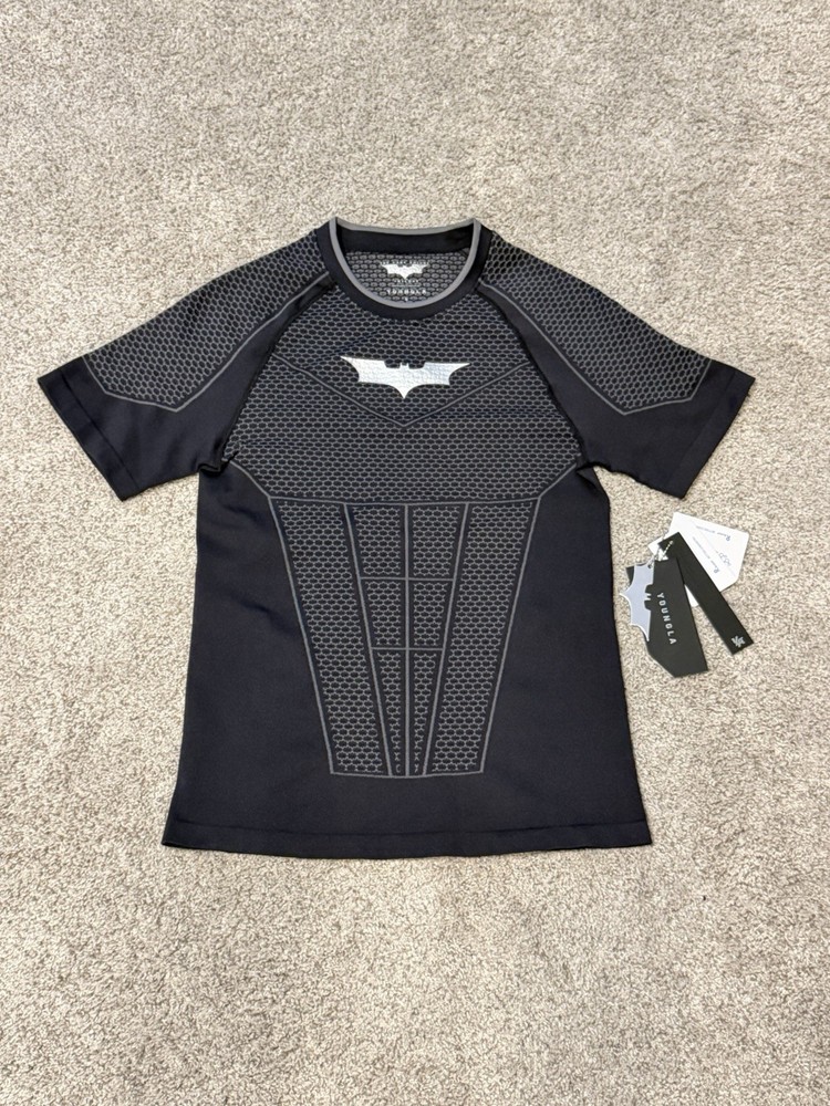 YoungLA BATMAN COMPRESSION BLACK T SHIRT MENS SIZE LARGE WITH TAGS