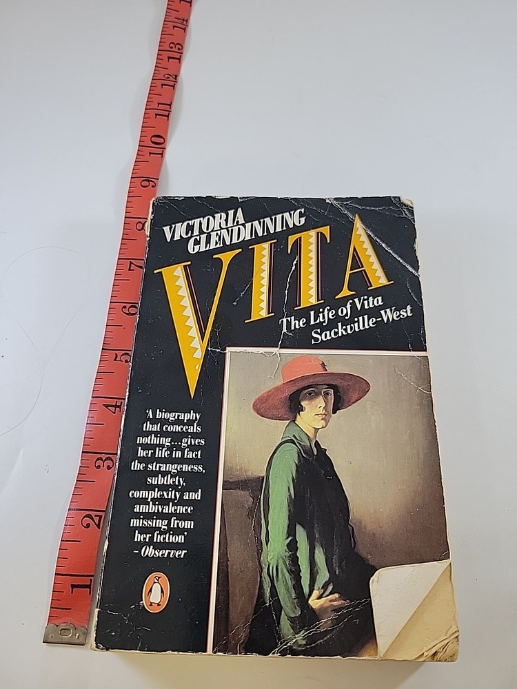 Vita - The Life of Vita Sackville-West by Victoria Glendinning PB
