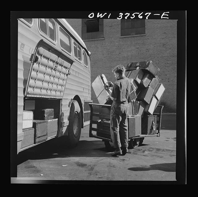 Photo:Cincinnati Ohio 1943 Greyhound Bus Terminal Loading Baggage Truck