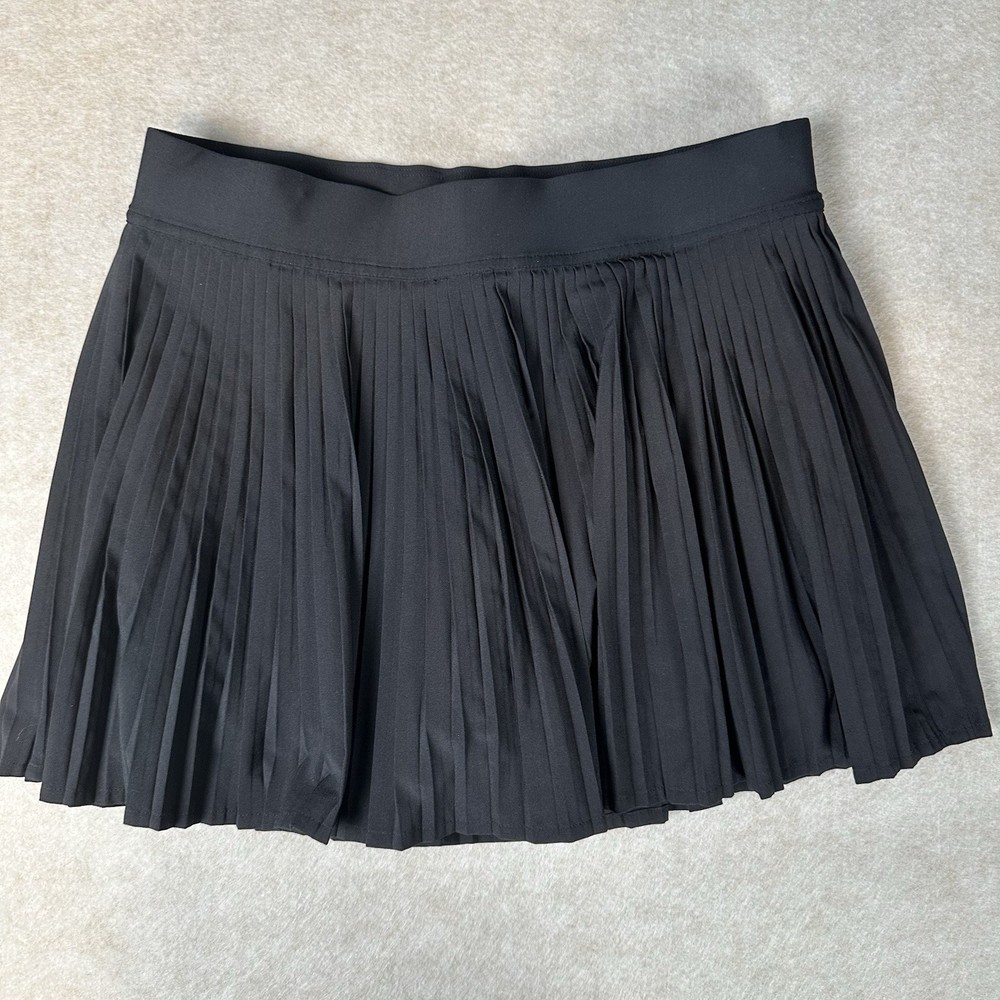 Lululemon High-Rise Pleated Tennis Skirt W/short Liner. Size 4. Black.