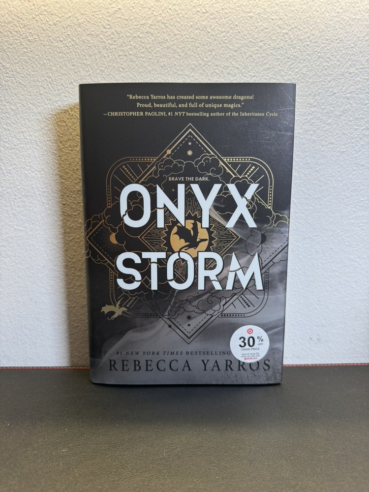 Onyx Storm (Deluxe Limited Edition) - by Rebecca Yarros (Hardcover)