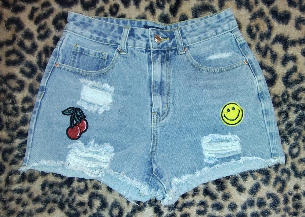 Angel Kiss Women's Denim Collection High Rise Patch Stretch Shorts Size 3/26