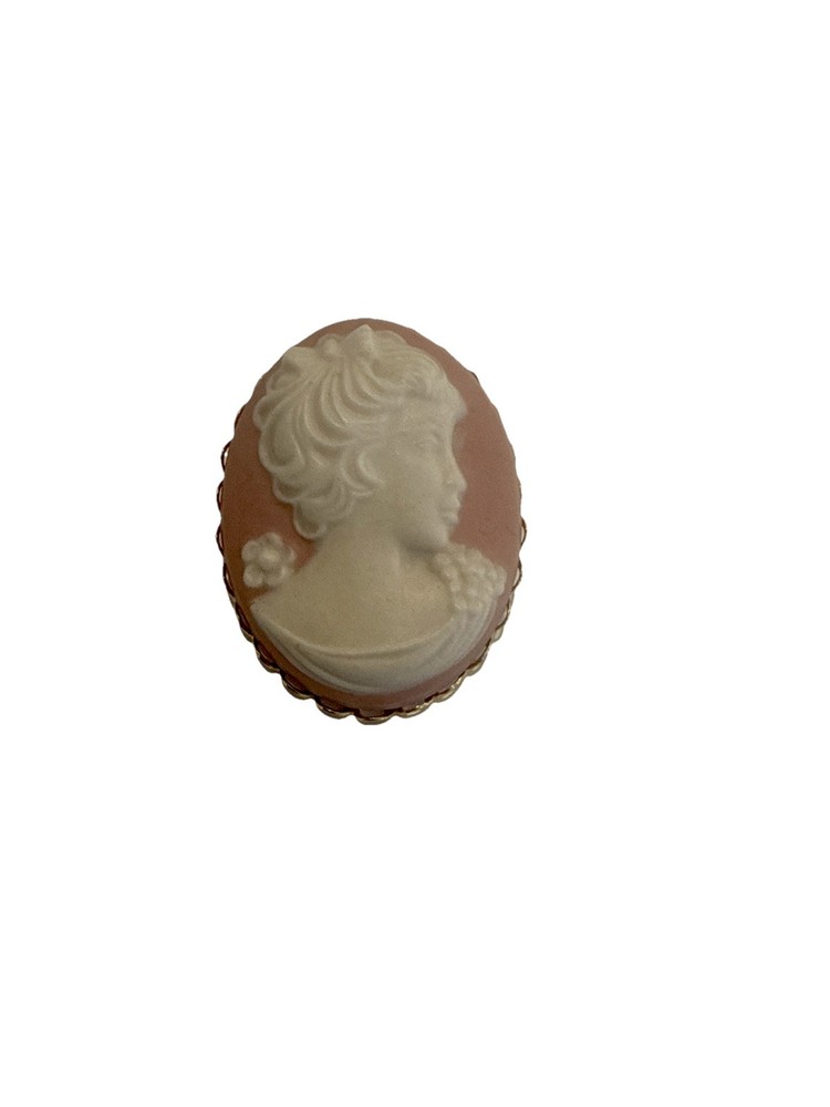 Vintage Cameo Brooch White and Pink