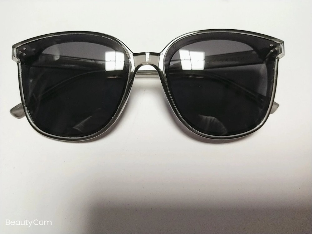 Fashion cool transparent frame black lens sunglasses for men and women