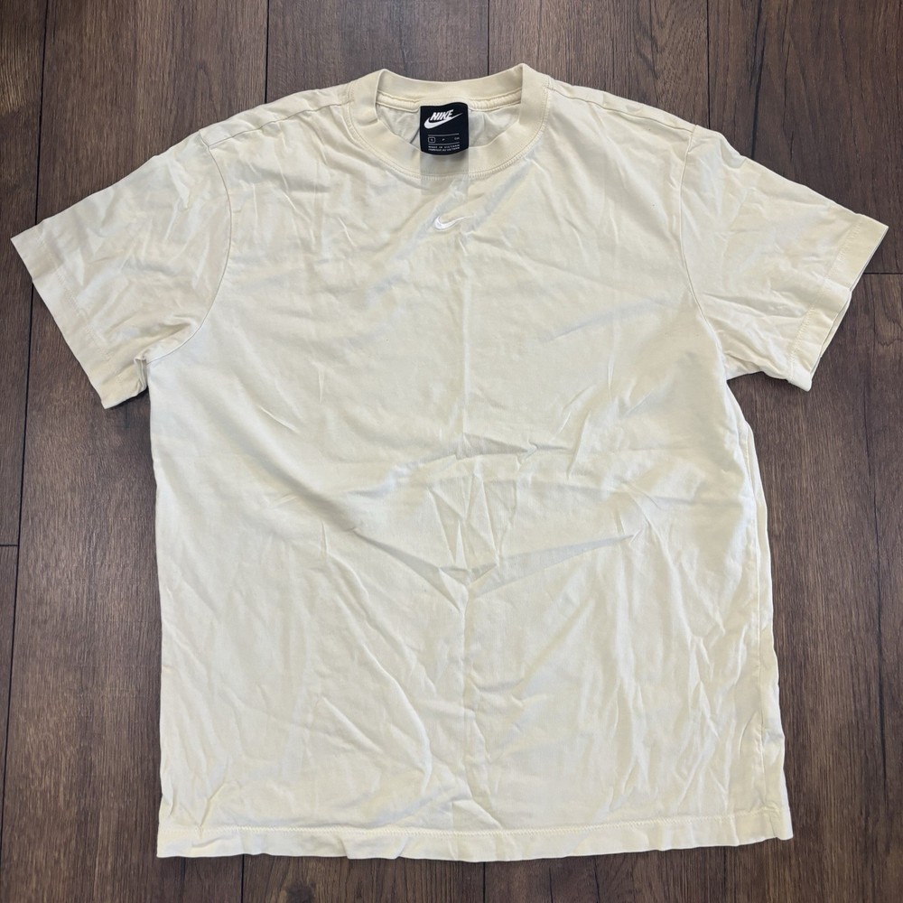 Cream Nike T-Shirt, Size Small