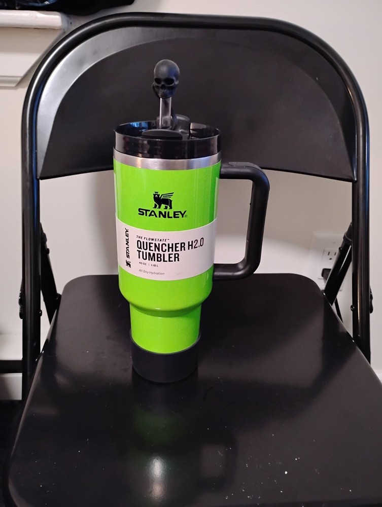 Stanley Quencher H2.0 FlowState 40oz Insulated Tumbler Handle Straw Lid Green
