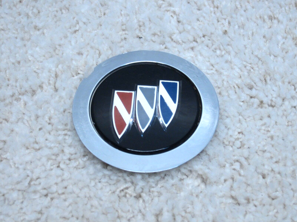 BUICK CENTURY, ELECTRA, LESABRE, SKYHAWK OEM WIRE HUBCAP CENTER 22532104 #2E-2