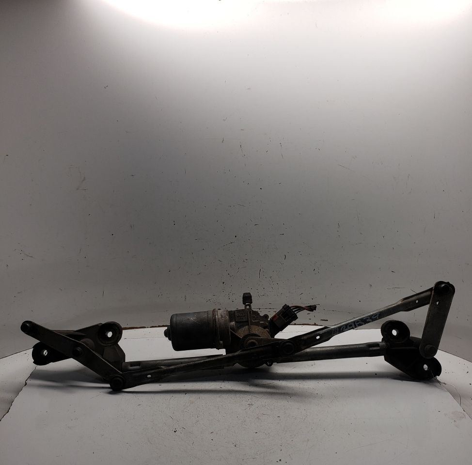 03-07 Caravan Windshield Wiper Motor Wiring Connector 1291719