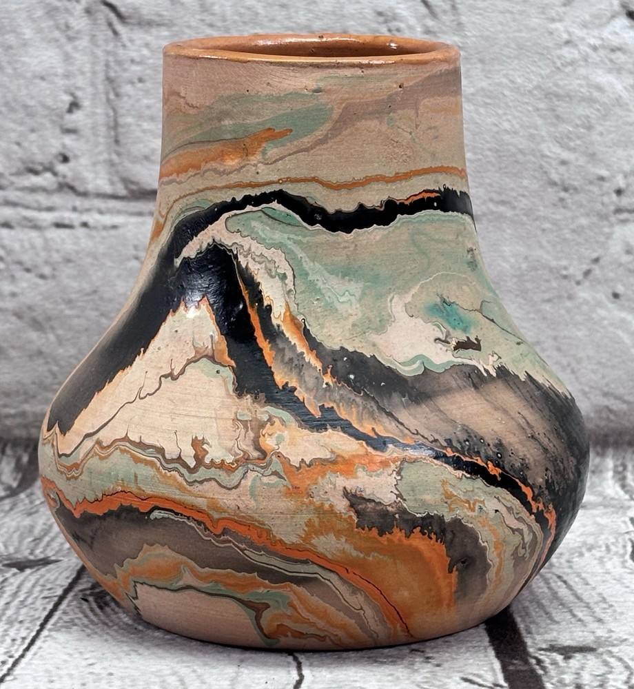 Nemadji Pottery Vase Swirl Clay Art Pottery Signed 123 Montana 4.5”