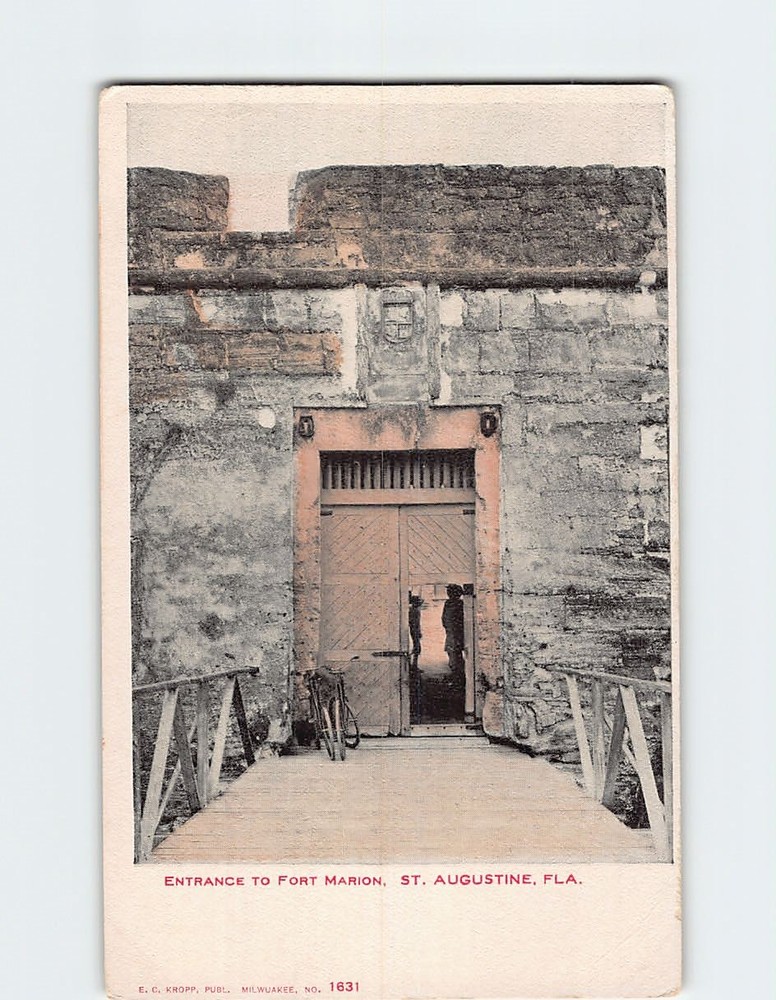 Postcard Entrance to Fort Marion St. Augustine Florida USA