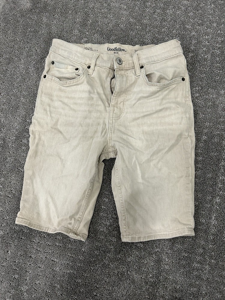 GoodFellow Co  khaki jean shorts  9