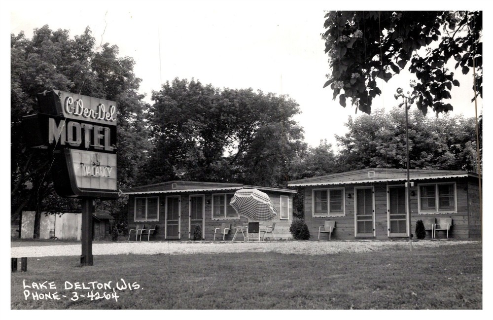 RPPC Lake Delton C-Der-Del Motel Roadside America WI C1950's Postcard AF6