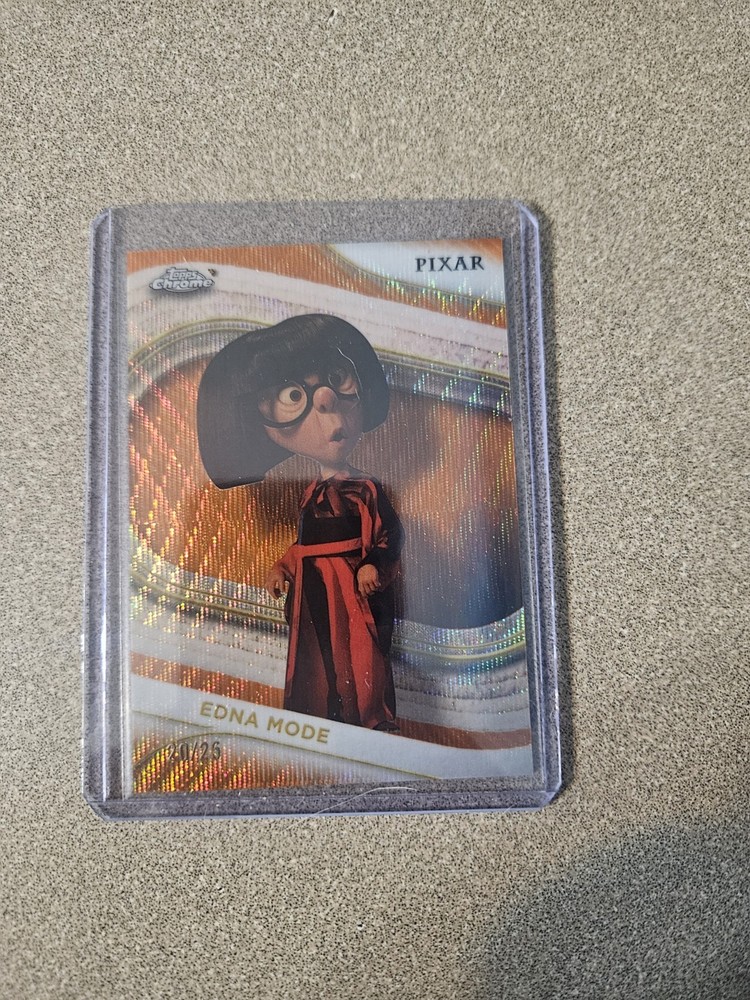 EDNA MODE 2025 TOPPS CHROME DISNEY ORANGE WAVE REFRACTOR /25