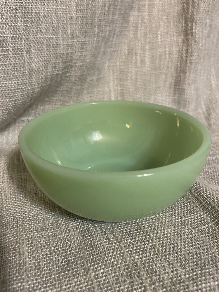 Vintage Fire King Jadeite Green 5 Inch Chili Soup Cereal Bowl Oven Safe