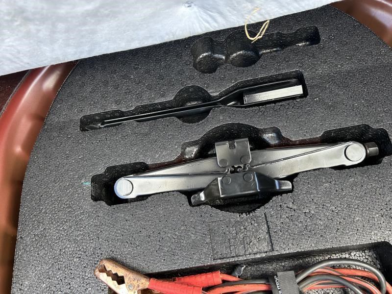 ALTIMA    2013 Jack 104579930 NO FOAM TRAY NO SPARE TIRE