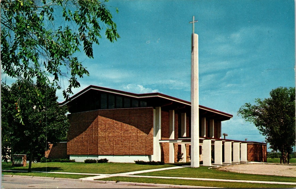 First Baptist Church Fergus Falls Minnesota Vintage Postcard