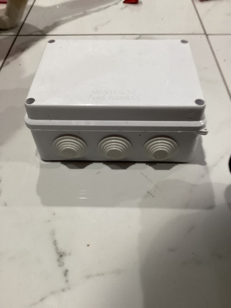 Electrical Junction Box Waterproof ABS Plastic In/Outdoor Project 5.9x4.3x2.75-image