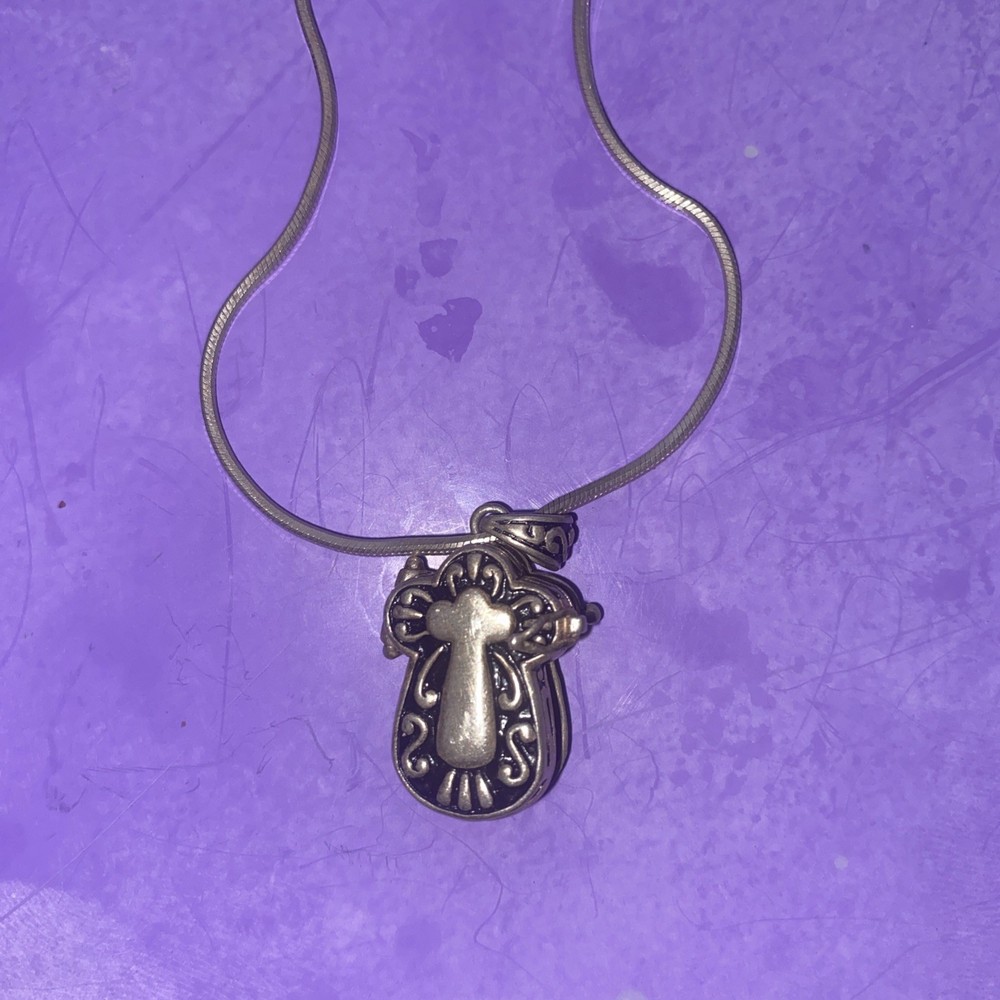 Vintage Ladies' .925  Pendant Locket Engraved Cross 925  Chain 16