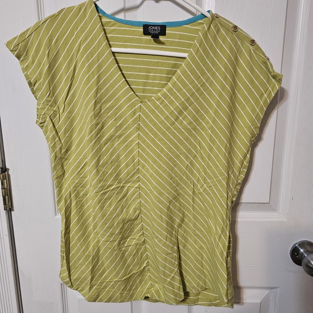 Jones New York Signature Green & White Striped Tee with Gold Buttons Size M