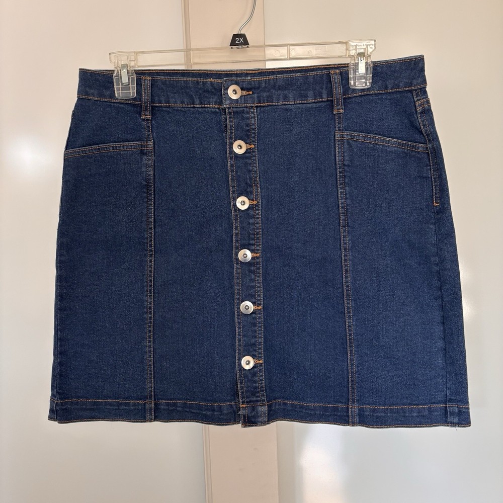 Style & Co Straight Denim Skirt Women's Size 12 Blue Medium Wash Short Pockets