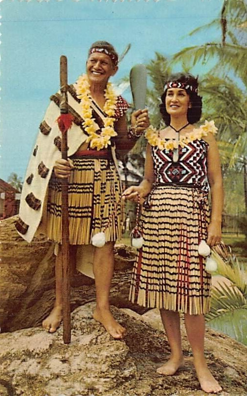 Postcard HI: Maori Couple, Polynesian Cultural Center, Oaha, Hawaii